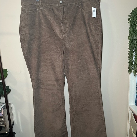 Lot of 2 Old Navy Flare Corduroy Pant Bundle in Coffee Brown & Salmon Size 20 - Picture 1 of 13